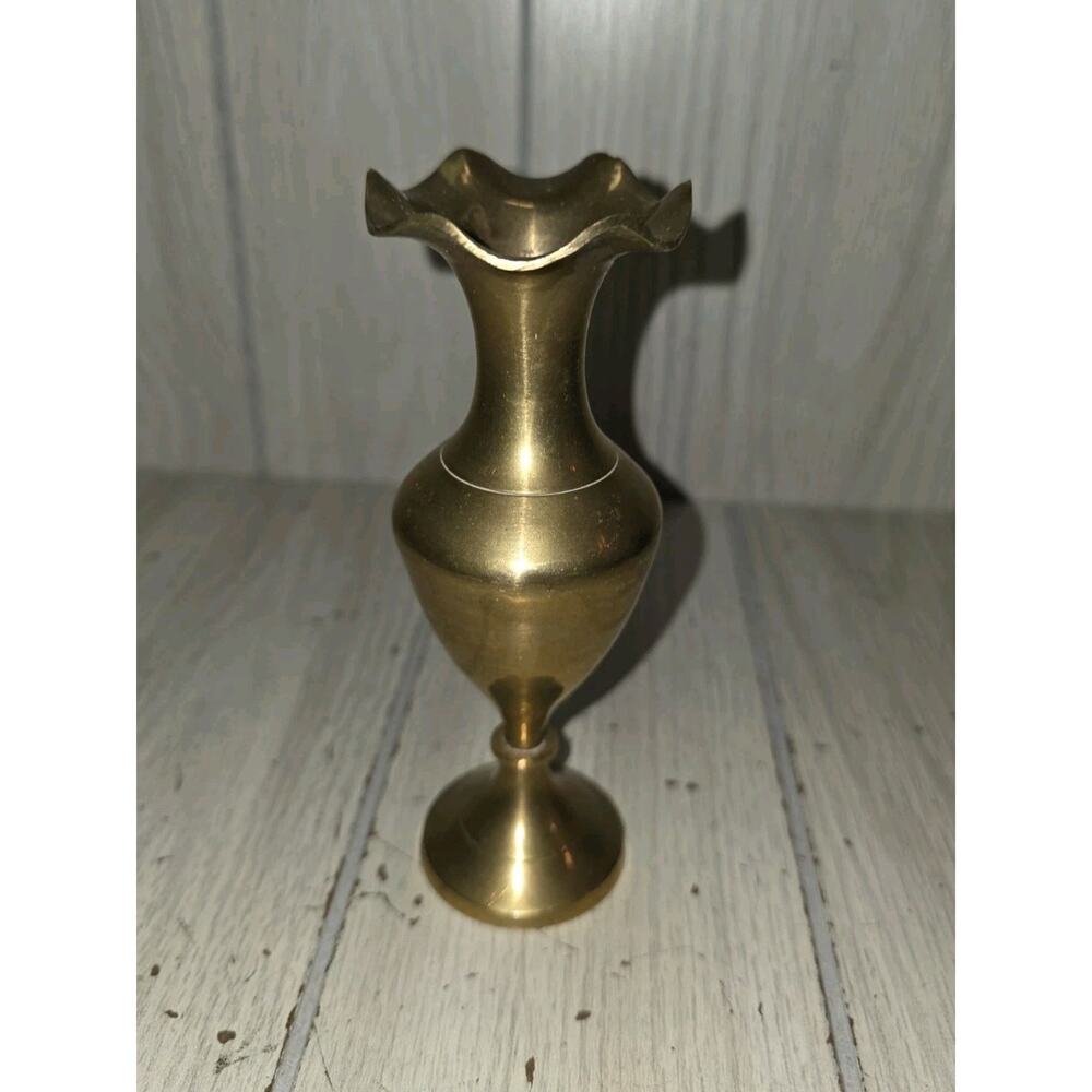 Vintage Brass Ruffled Vase Made In India Hollywood Regency Victorian 6"